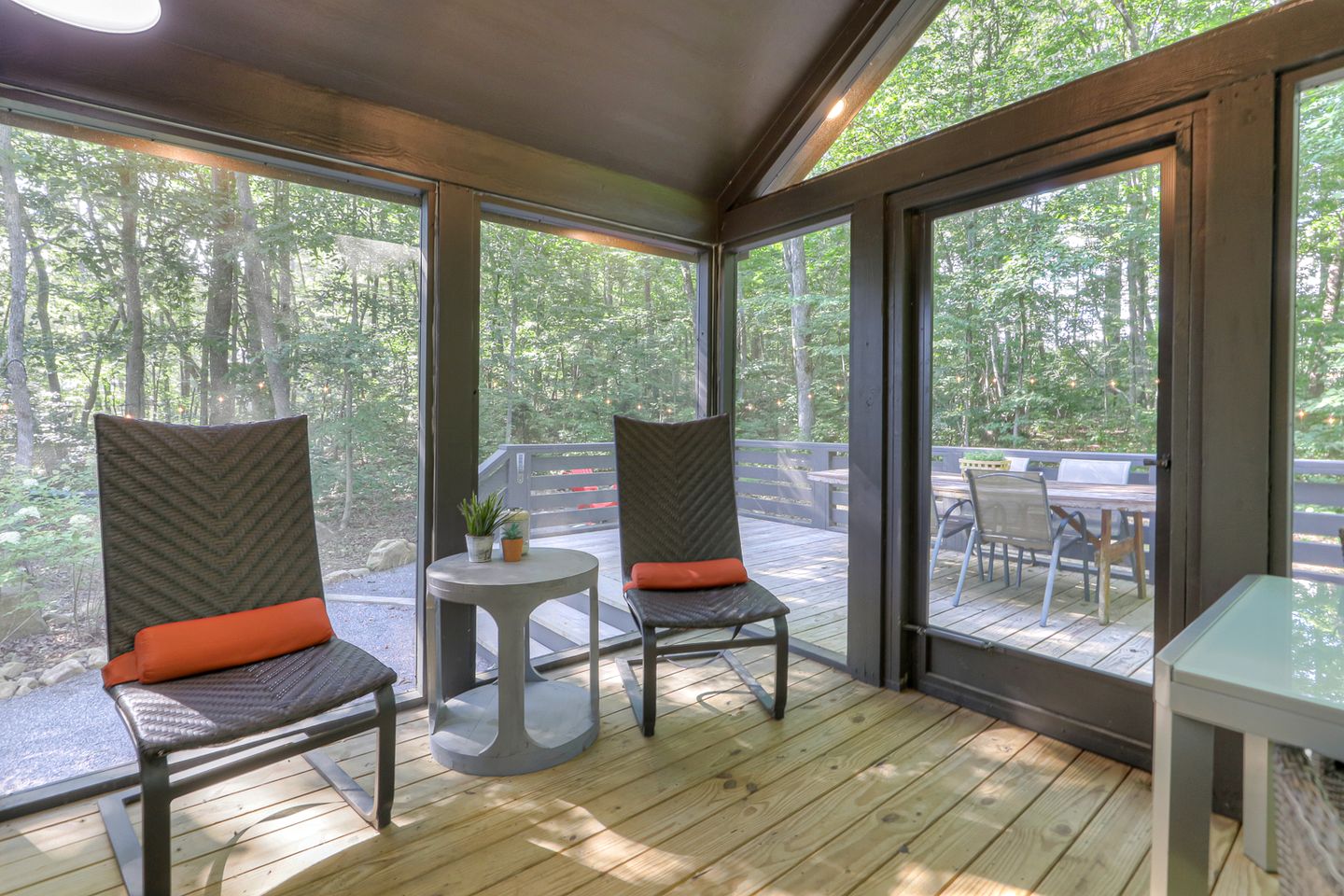 Gorgeous Cottage with Fire Pit and Barbecue in Tracy City, Tennessee