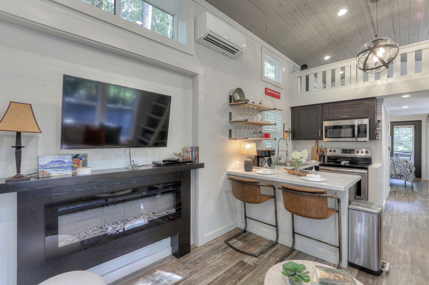 Gorgeous Cottage with Fire Pit and Barbecue in Tracy City, Tennessee