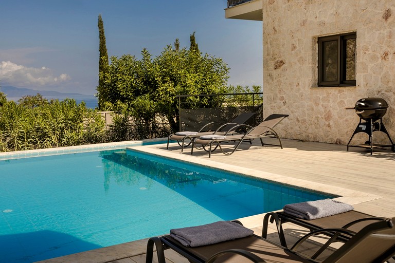 Vacation Rentals (Greece, --, --)