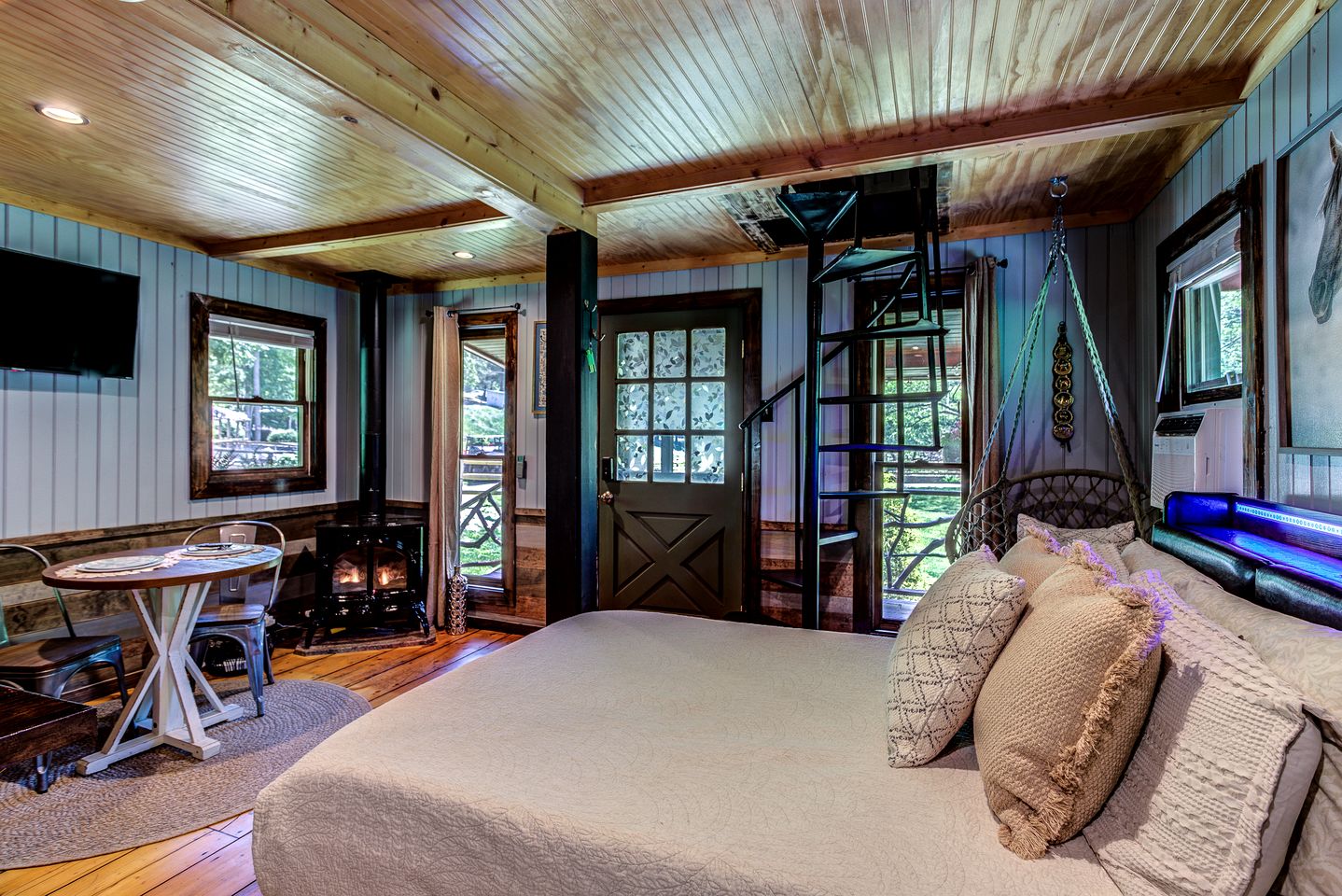 Romantic Farm-Stay Cabin with Petting Zoo & Hot Tub near Boone, NC