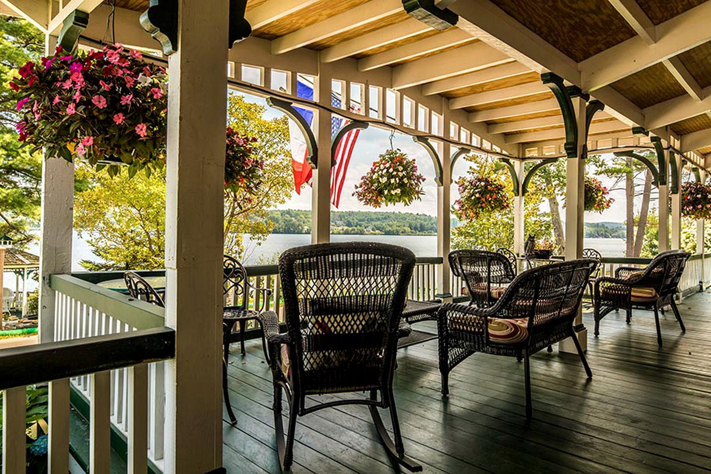 Elegant Vacation Rental on Lake Winnisquam