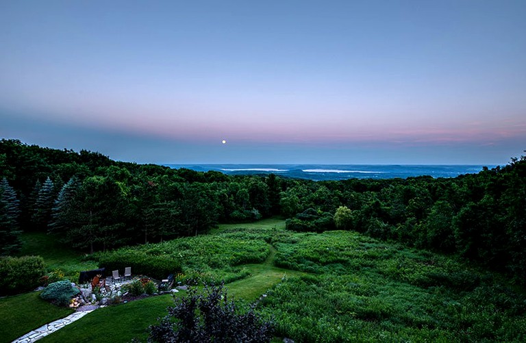 Charming Country Bed and Breakfast Accommodation near Madison, Wisconsin | Villas (Baraboo, Wisconsin, United States of America)