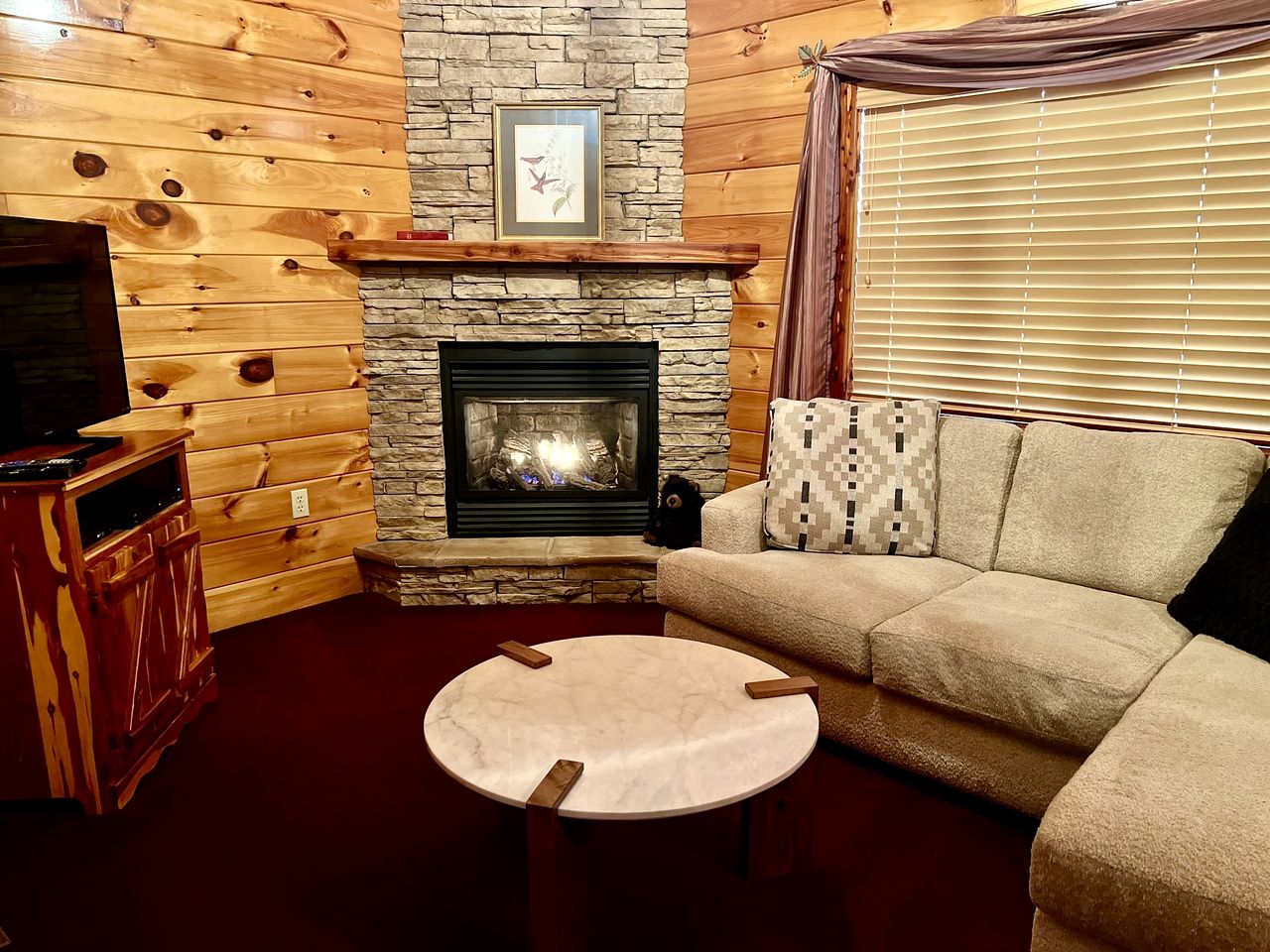 Phenomenal Cabin with Lofted Space and Views in Arkansas