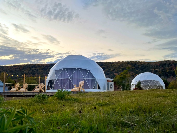 Domes (Port Wade, Nova Scotia, Canada)