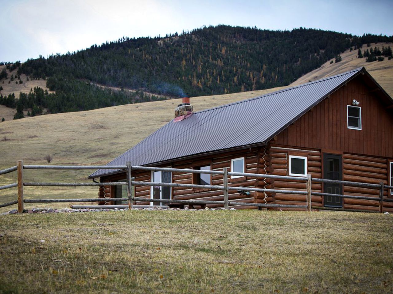 Amazing Log Cabin on a Ranch near Hot Springs, Montana