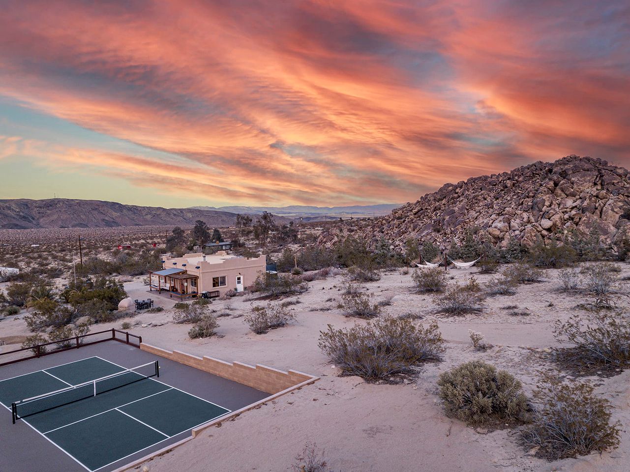 Incredible Vacation Rental with Pickleball Court and Hot-tub in Joshua Tree, California