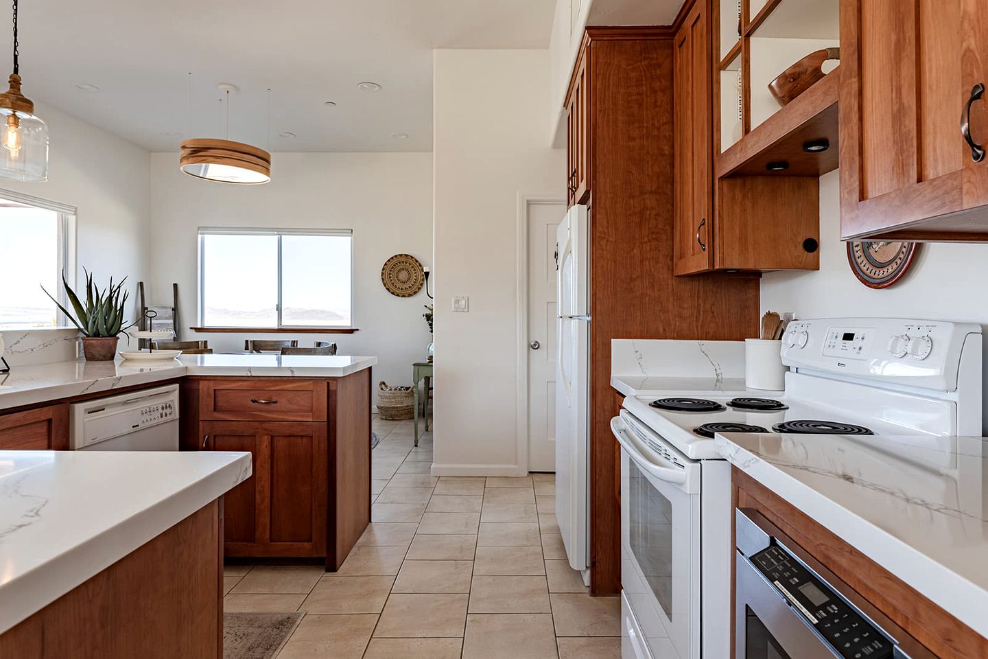 Incredible Vacation Rental with Pickleball Court and Hot-tub in Joshua Tree, California
