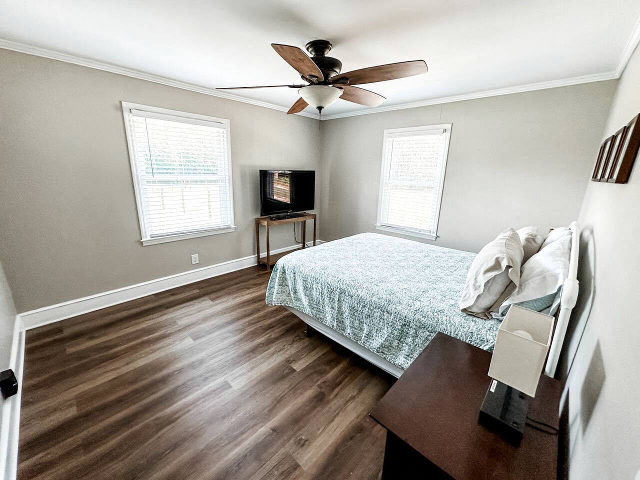 Beautiful Farm Stay with Private Pickleball Court near Kerr Lake, North Carolina