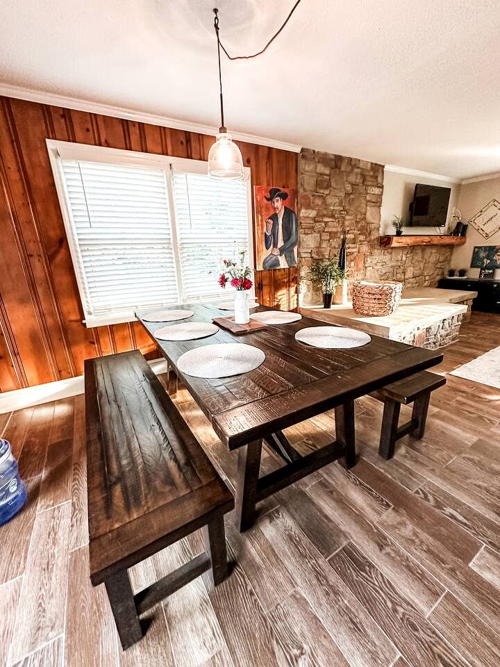 Beautiful Farm Stay with Private Pickleball Court near Kerr Lake, North Carolina