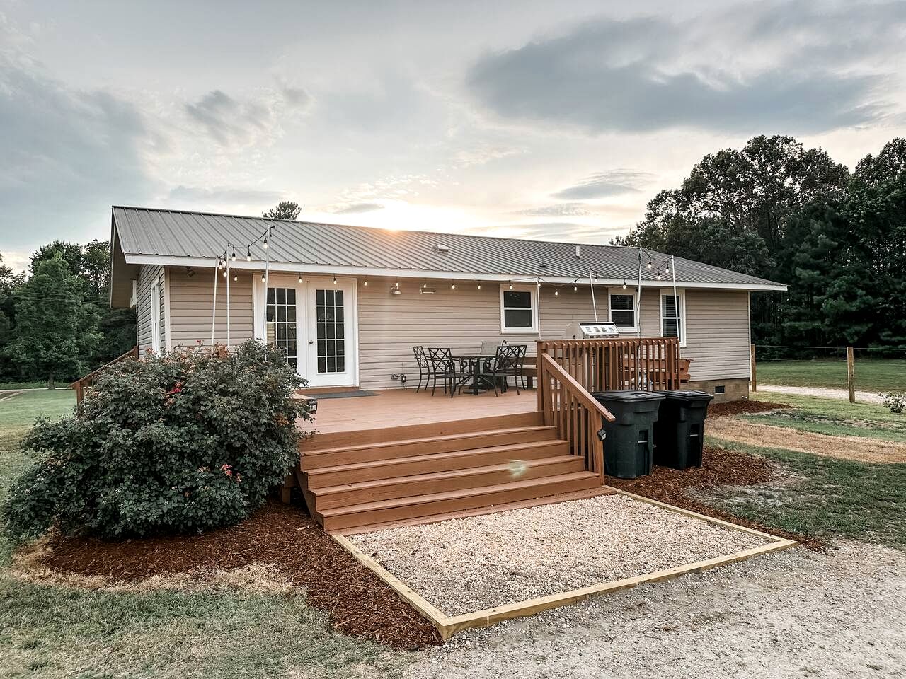 Beautiful Farm Stay with Private Pickleball Court near Kerr Lake, North Carolina