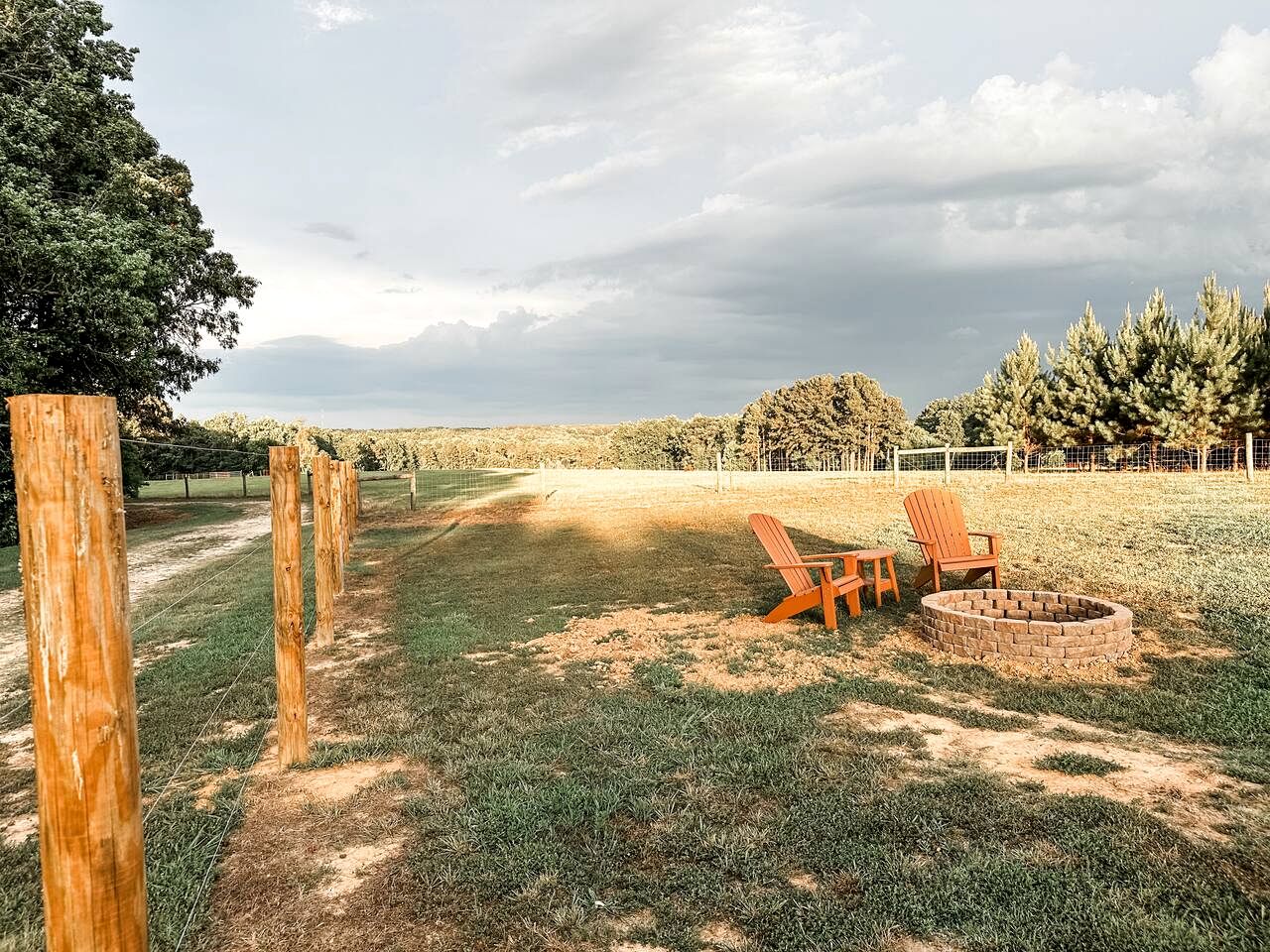 Beautiful Farm Stay with Private Pickleball Court near Kerr Lake, North Carolina