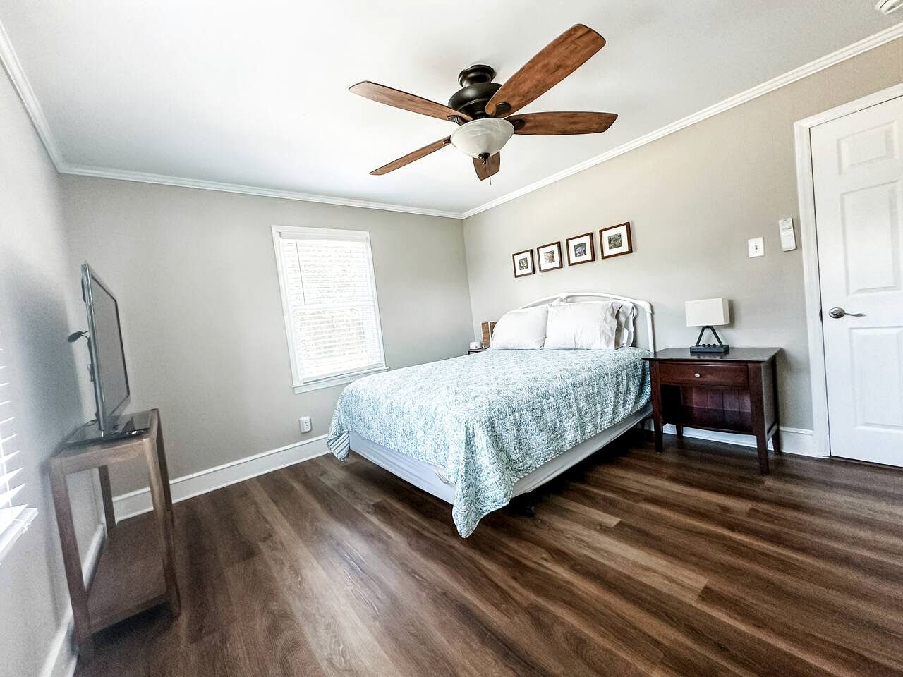 Beautiful Farm Stay with Private Pickleball Court near Kerr Lake, North Carolina