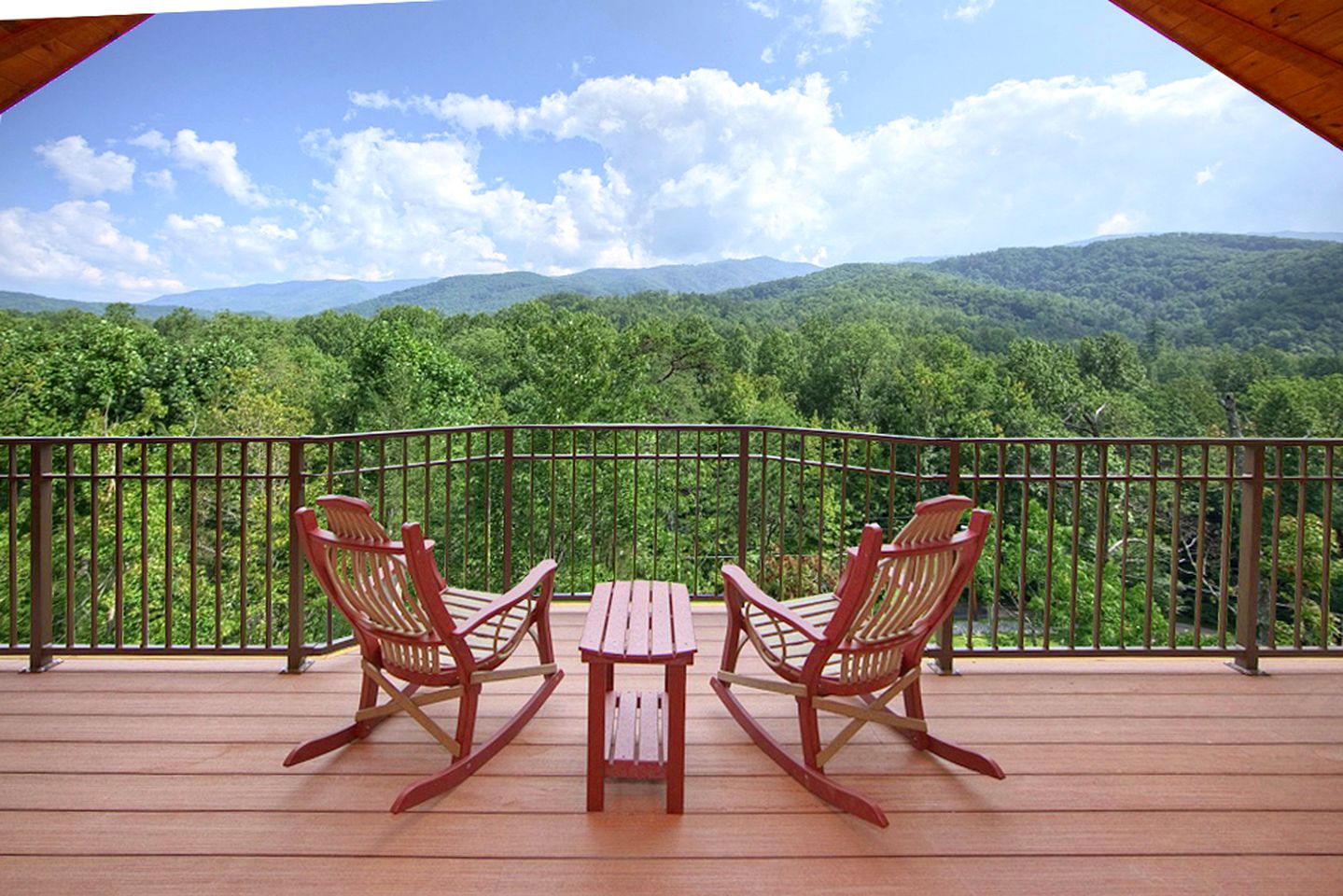 Beautiful Cabin Rental for a Romantic Getaway near the Great Smokies, TN