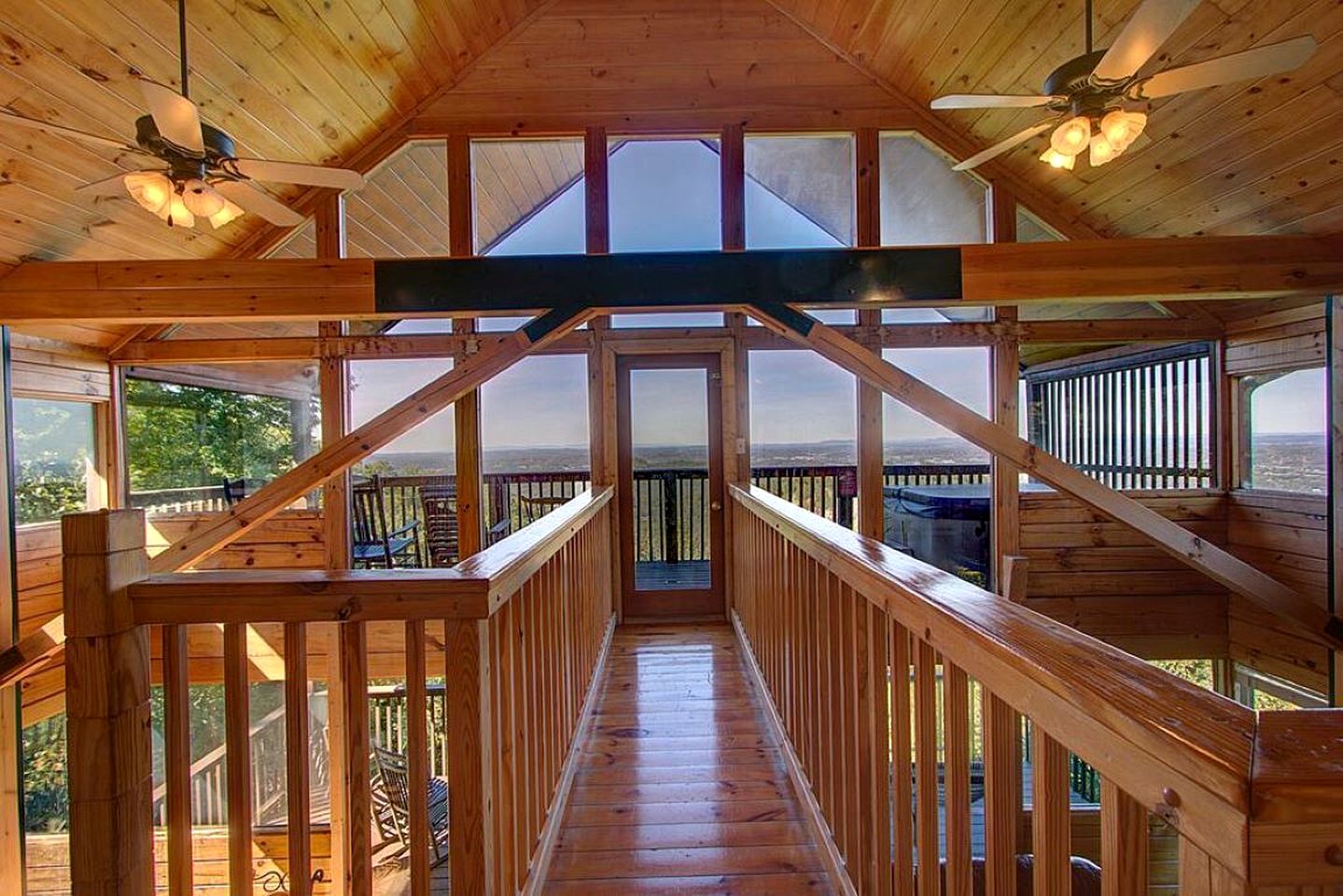 Extraordinary Smoky Mountain Cabin with Panoramic Views, Hot Tub & Arcade near Pigeon Forge and Gatlinburg, TN
