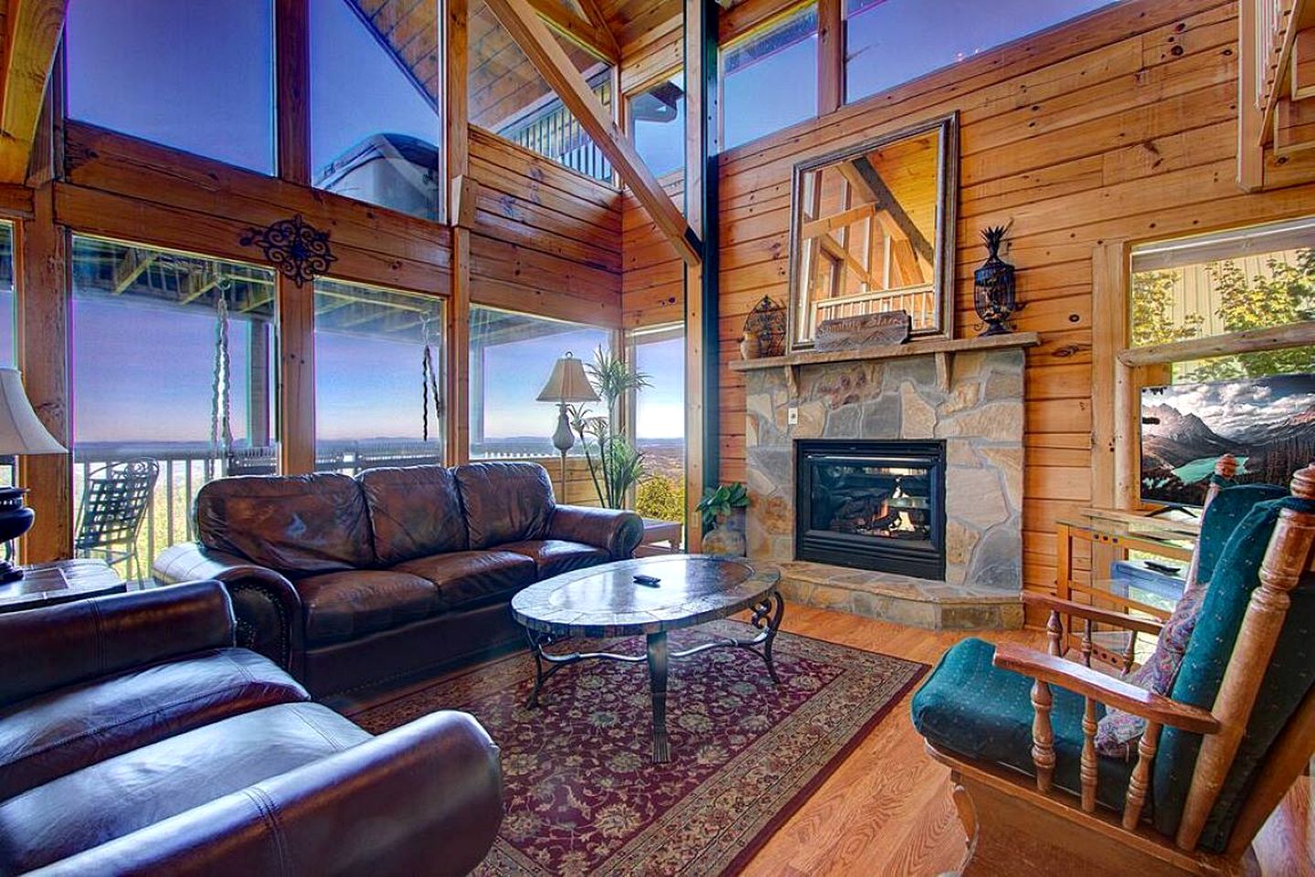 Extraordinary Smoky Mountain Cabin with Panoramic Views, Hot Tub & Arcade near Pigeon Forge and Gatlinburg, TN