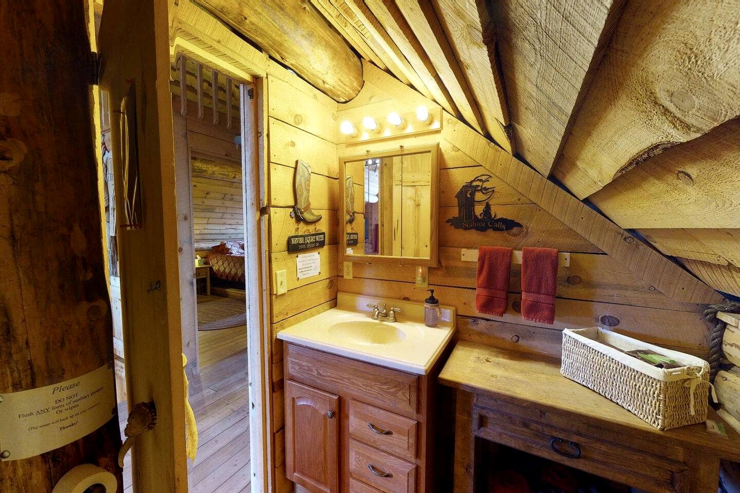 Picturesque Cabin with Barbecue and Fire Pit in Monticello, Utah