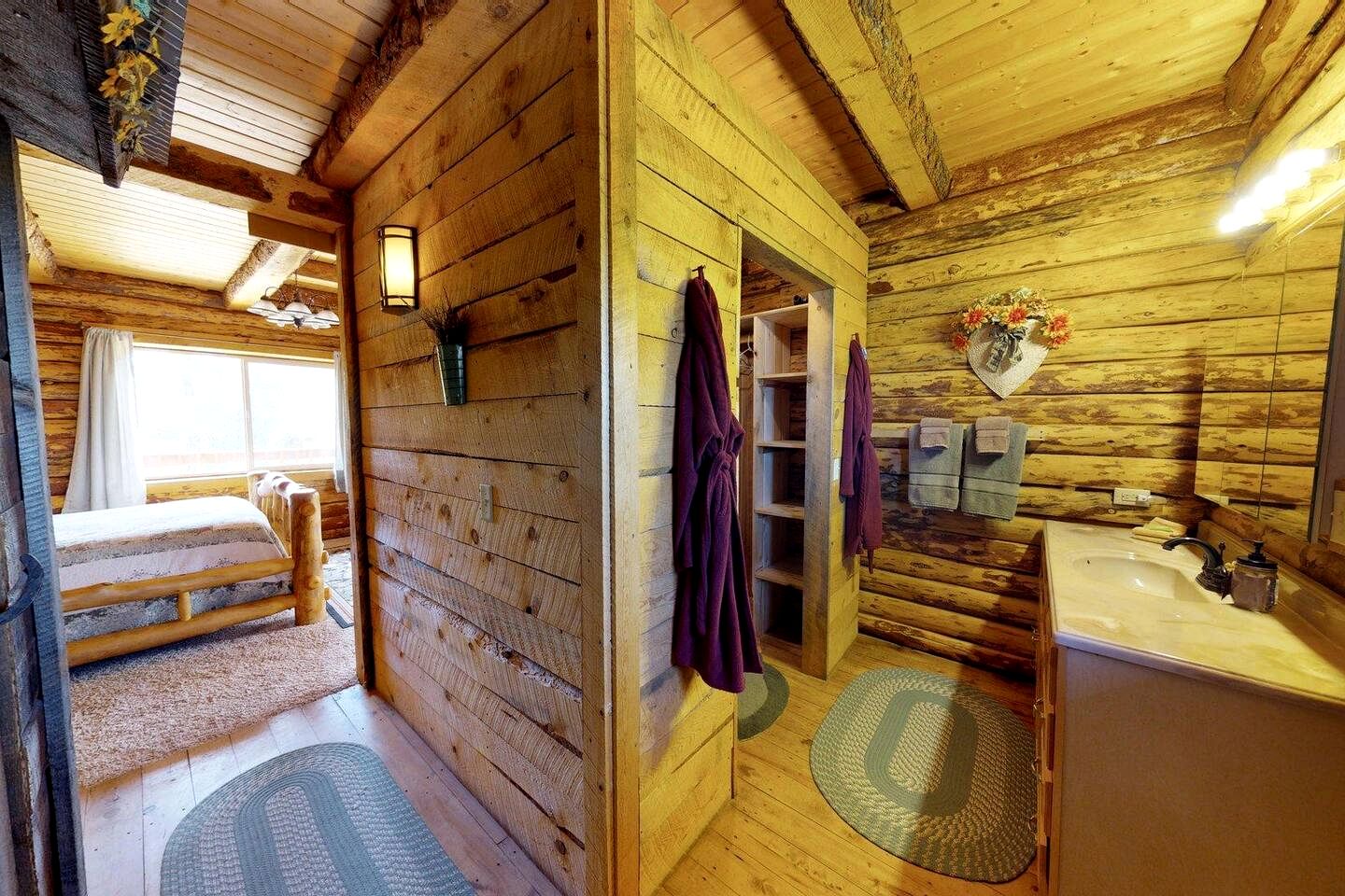 Picturesque Cabin with Barbecue and Fire Pit in Monticello, Utah