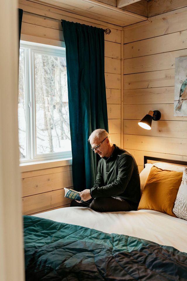 Picturesque Cabin Nestled Amidst Trees in Anchorage, Alaska