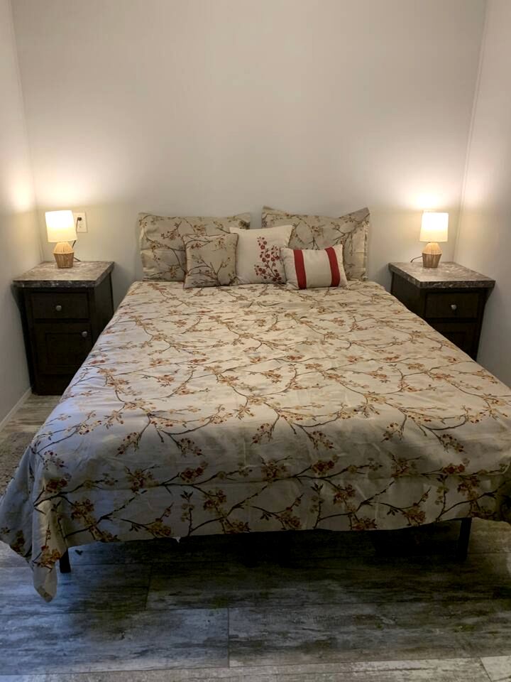 Picturesque Cottage with Fire Pit in Dunnellon, Florida