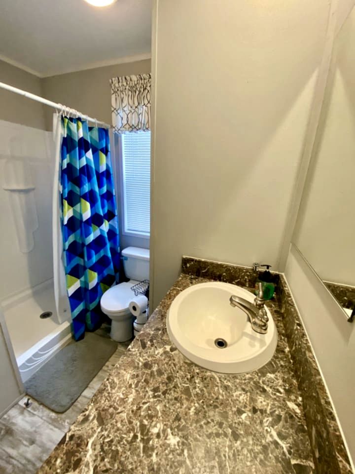 Picturesque Cottage with Fire Pit in Dunnellon, Florida