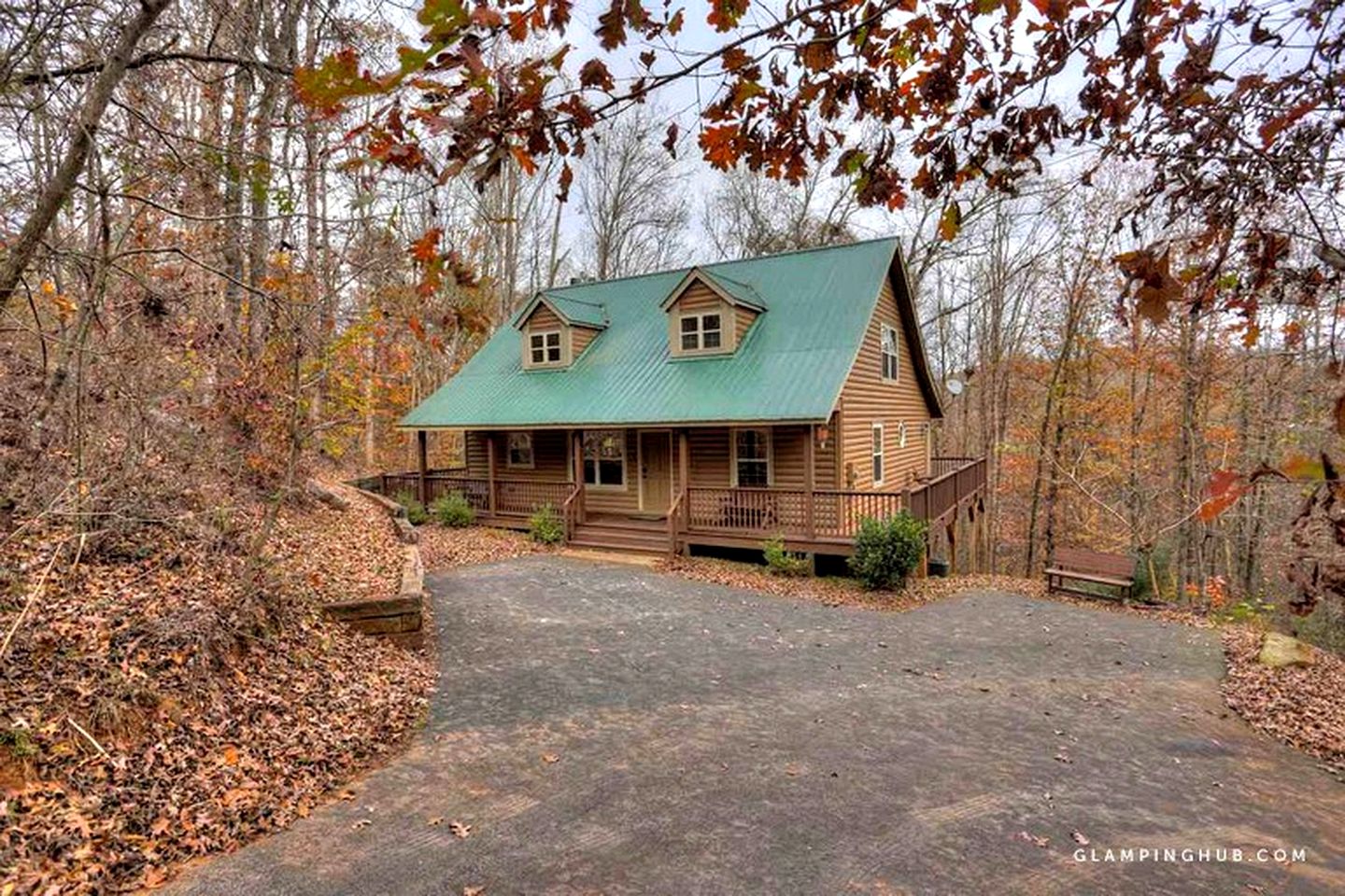 Family Cabin Getaway Helen, Glamping Hub