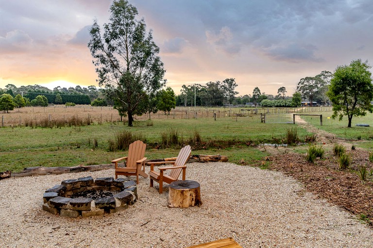 Tiny Houses (Australia, Ashbourne, Victoria)