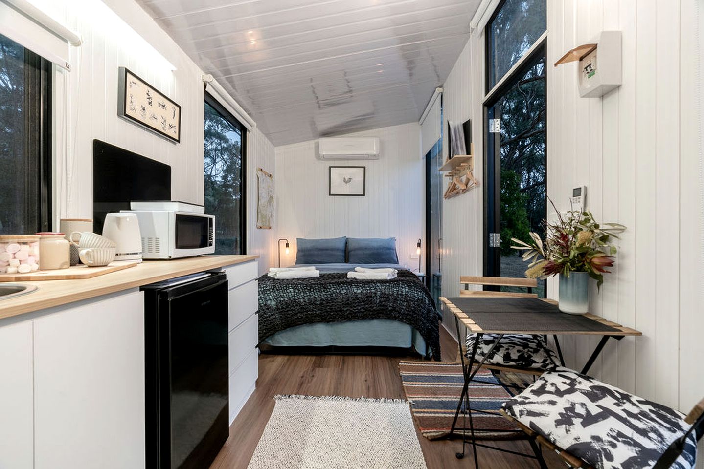 Picturesque Tiny House with Incredible Hiking Trails, Farmlands and Wildlife in Victoria, Australia