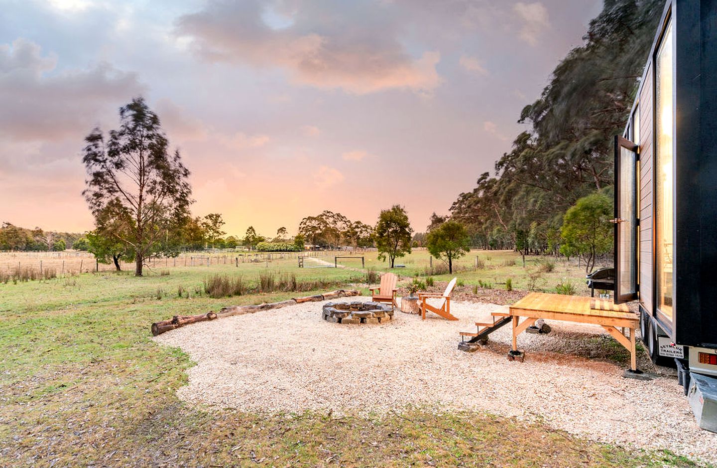 Picturesque Tiny House with Incredible Hiking Trails, Farmlands and Wildlife in Victoria, Australia