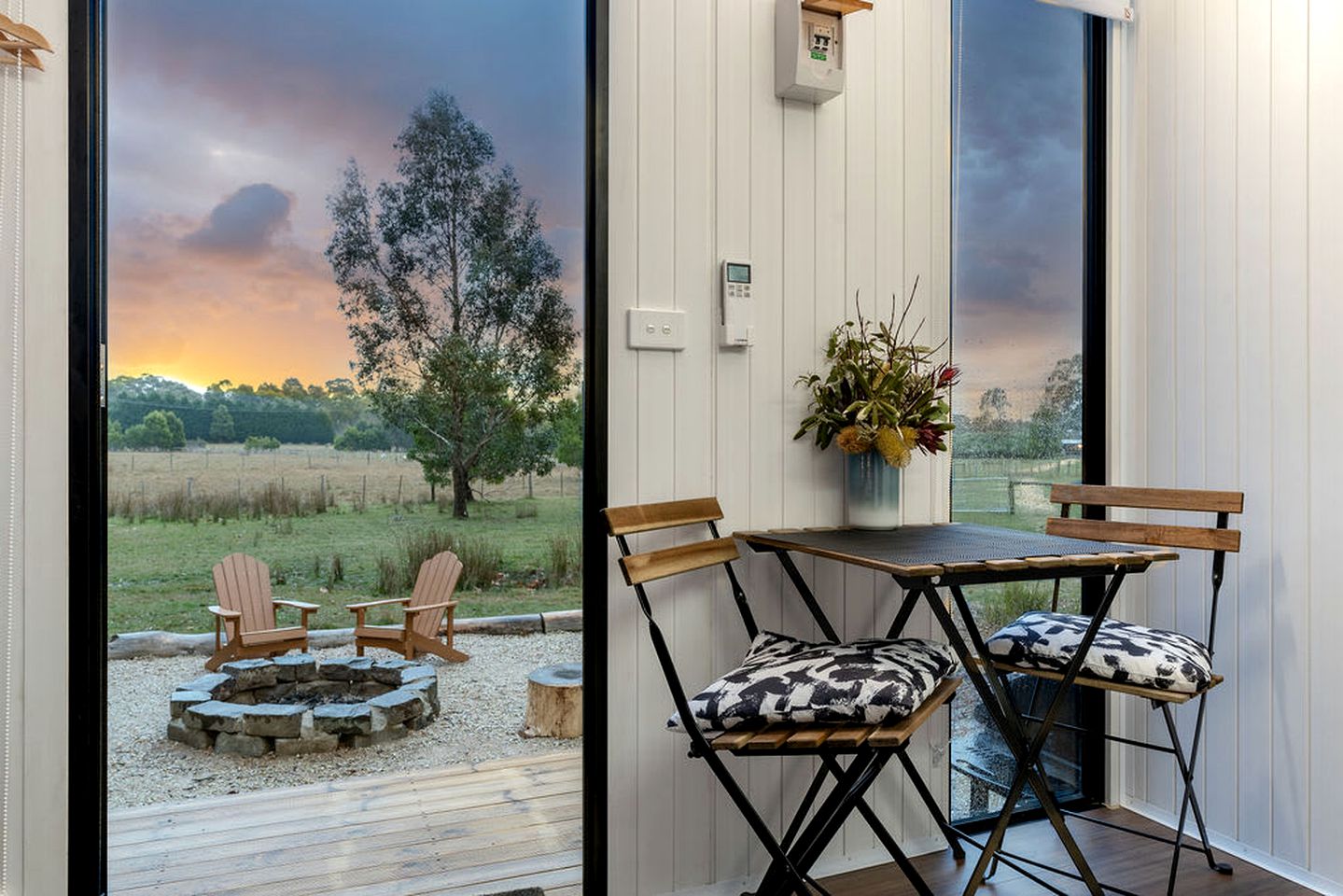 Picturesque Tiny House with Incredible Hiking Trails, Farmlands and Wildlife in Victoria, Australia