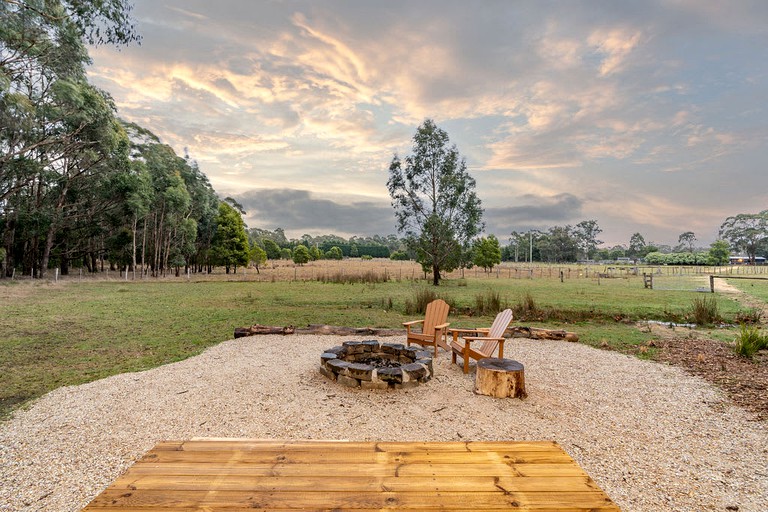 Tiny Houses (Australia, Ashbourne, Victoria)