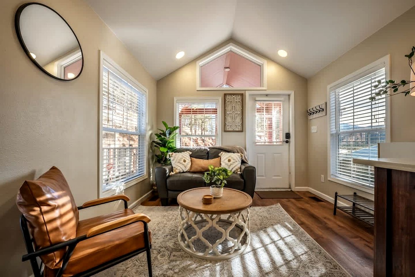Quaint Tiny House in Woodland Park, Colorado near Garden of the Gods