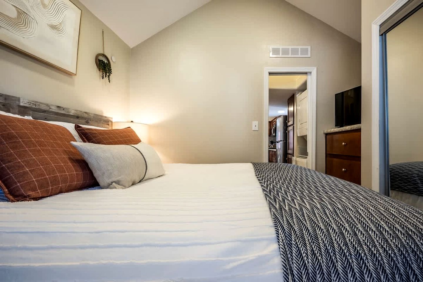Quaint Tiny House in Woodland Park, Colorado near Garden of the Gods