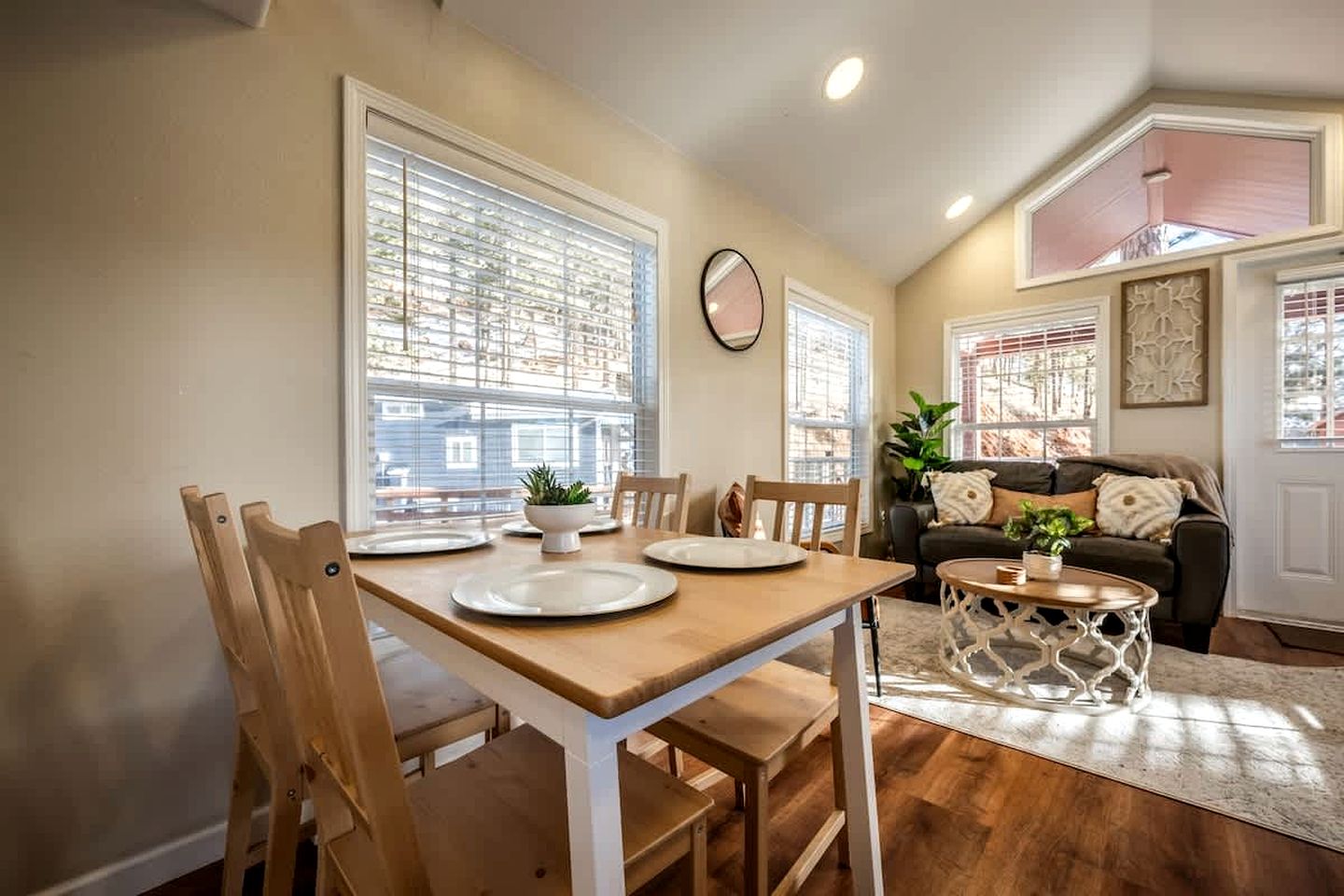 Quaint Tiny House in Woodland Park, Colorado near Garden of the Gods