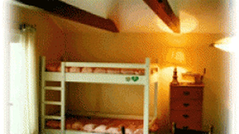 Cabins (La Pêche, Quebec, Canada)