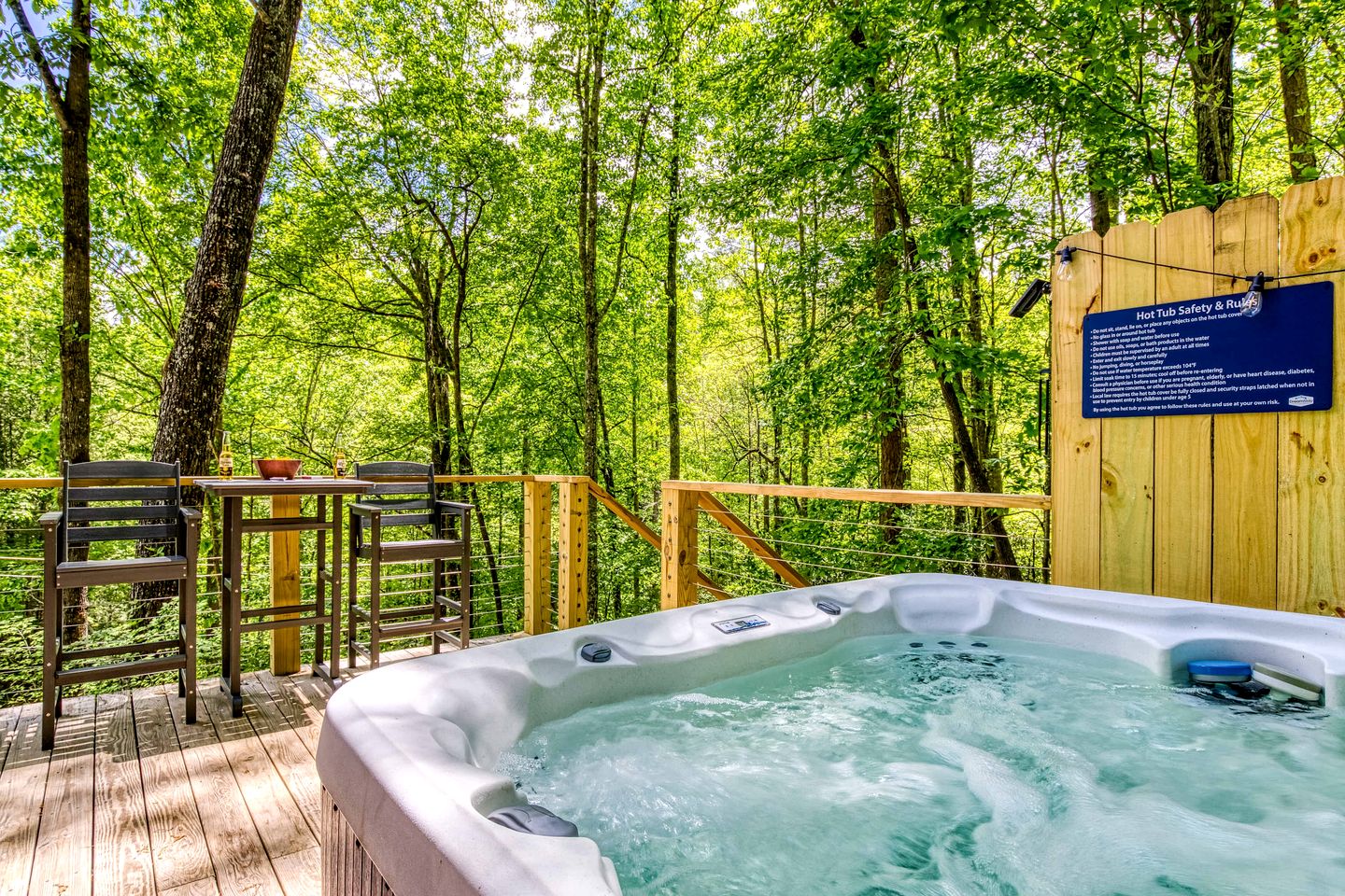 Secluded Mountain Cabin with Hot Tub & Fire Pit Deck in Gatlinburg, Tennessee