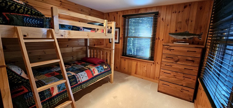 Cabins (United States of America, Greenville, Maine)