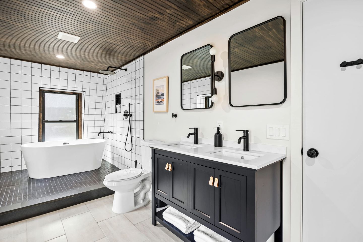 Gorgeous Modern Chateau Surrounded by Nature Perfect for Families in Pine Hill, New York
