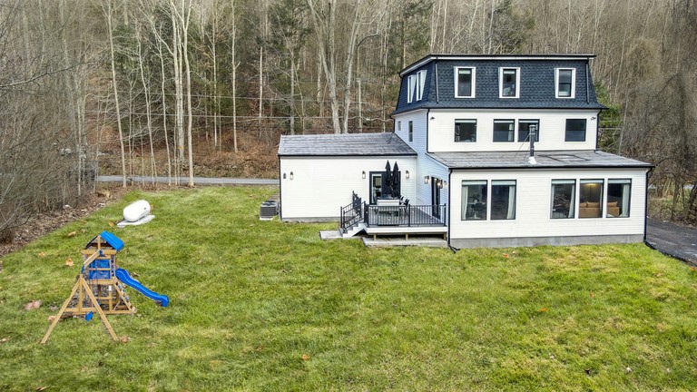 Cottages (United States of America, Pine Hill, New York)