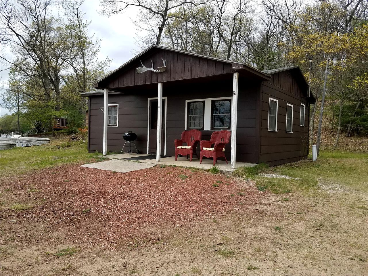 Delightful Waterfront Cabin with Views of Pine Lake near Wellston, Michigan