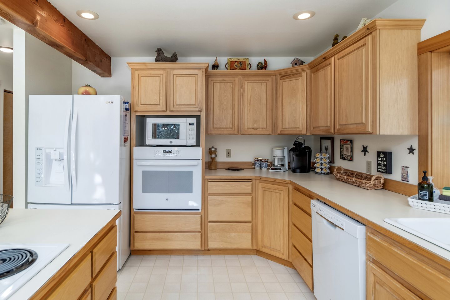 Exceptional Pet-friendly Cottage with Hot Tub for Family and Group Getaways near Leavenworth, Washington