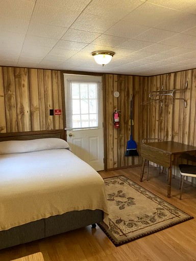 Cabins (United States of America, Hot Springs, South Dakota)