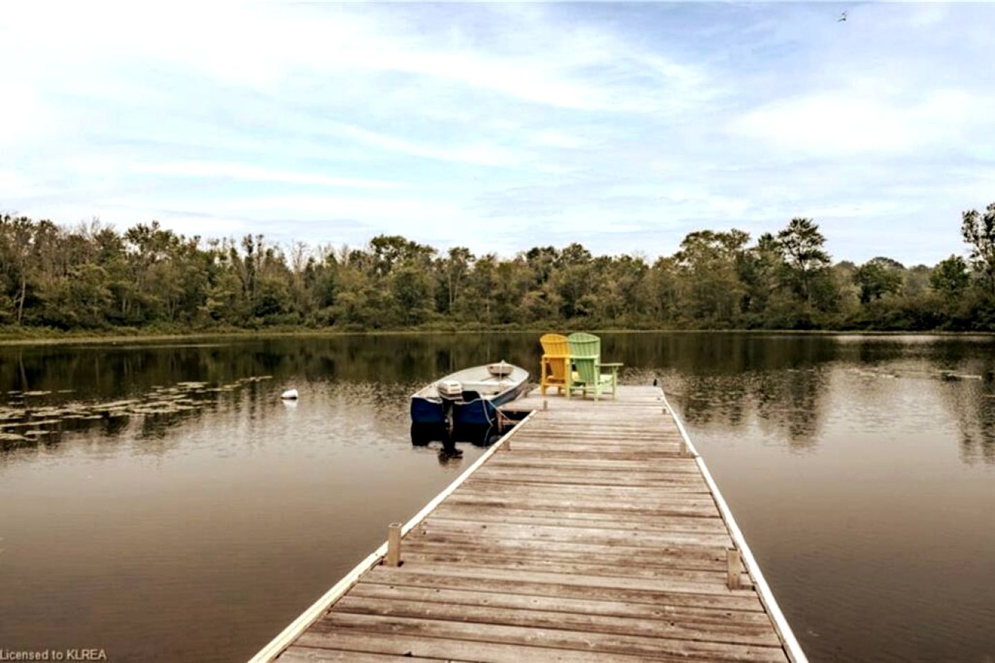 Renovated Waterfront Cottage with Stunning Crowe Lake Views, Dock & Firepit, Relaxing Retreat Near Marmora, Ontario