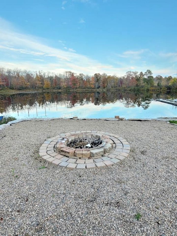 Renovated Waterfront Cottage with Stunning Crowe Lake Views, Dock & Firepit, Relaxing Retreat Near Marmora, Ontario