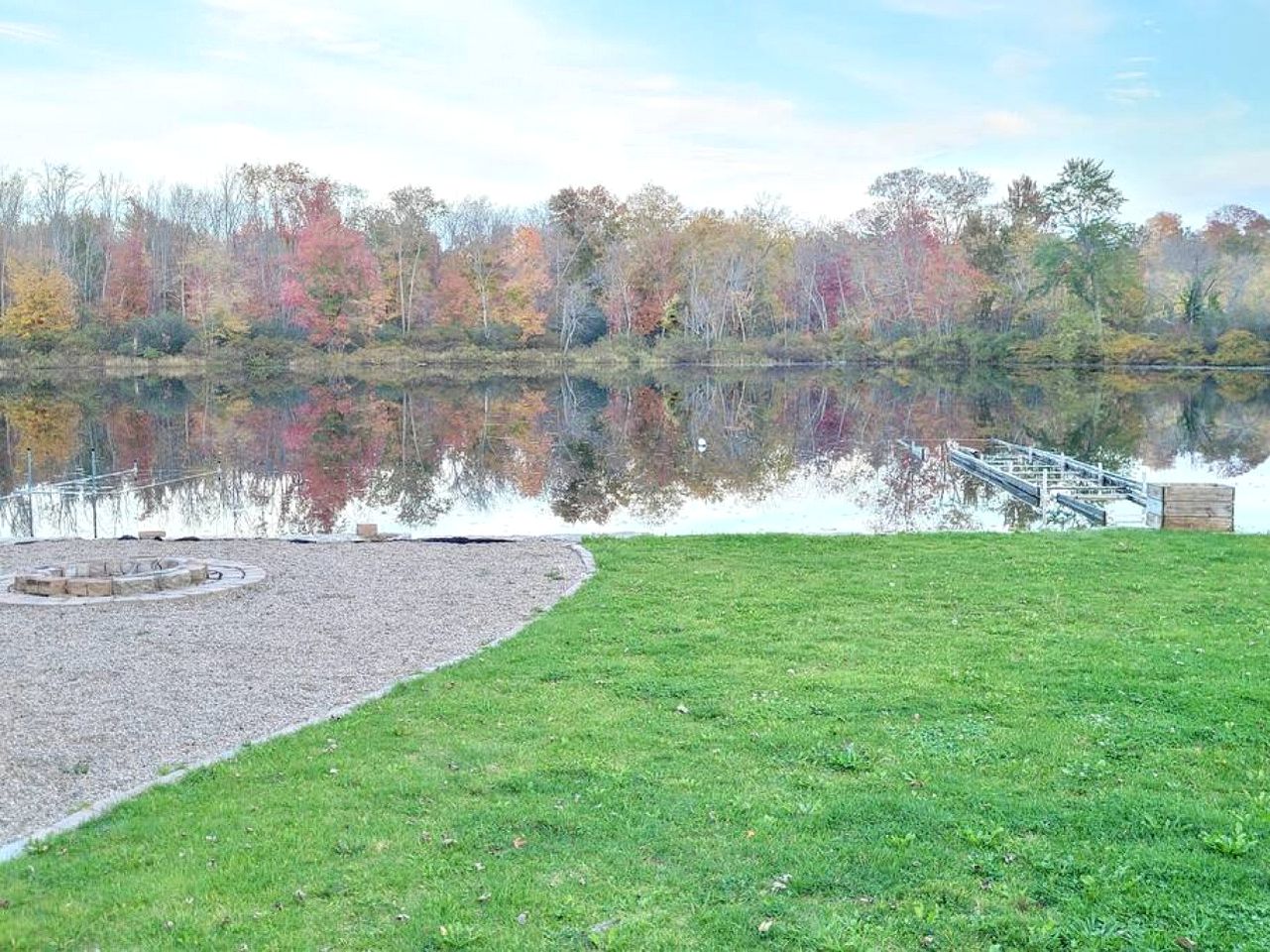 Renovated Waterfront Cottage with Stunning Crowe Lake Views, Dock & Firepit, Relaxing Retreat Near Marmora, Ontario