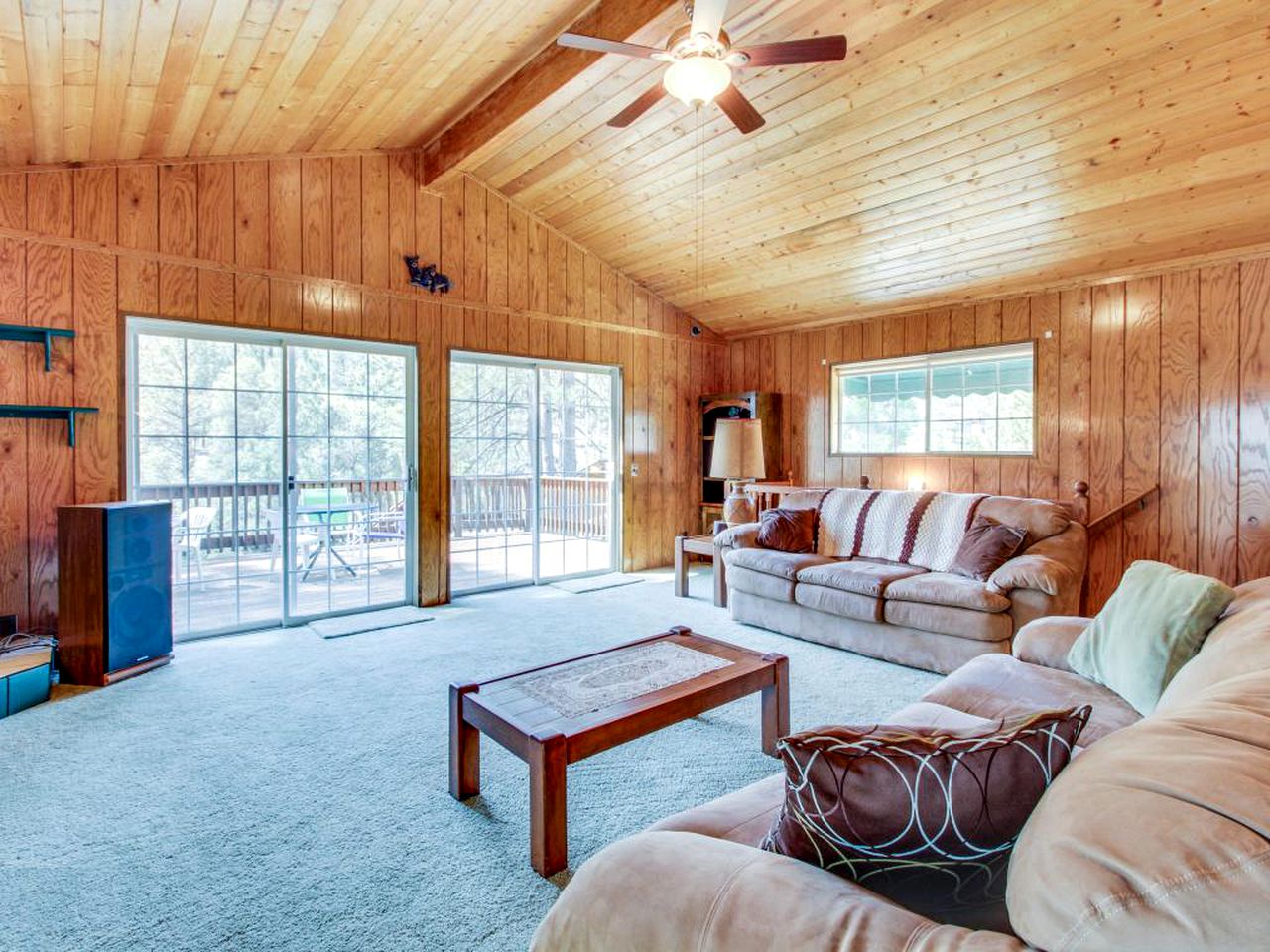 Lakeside Cabin near Yosemite in Groveland, California