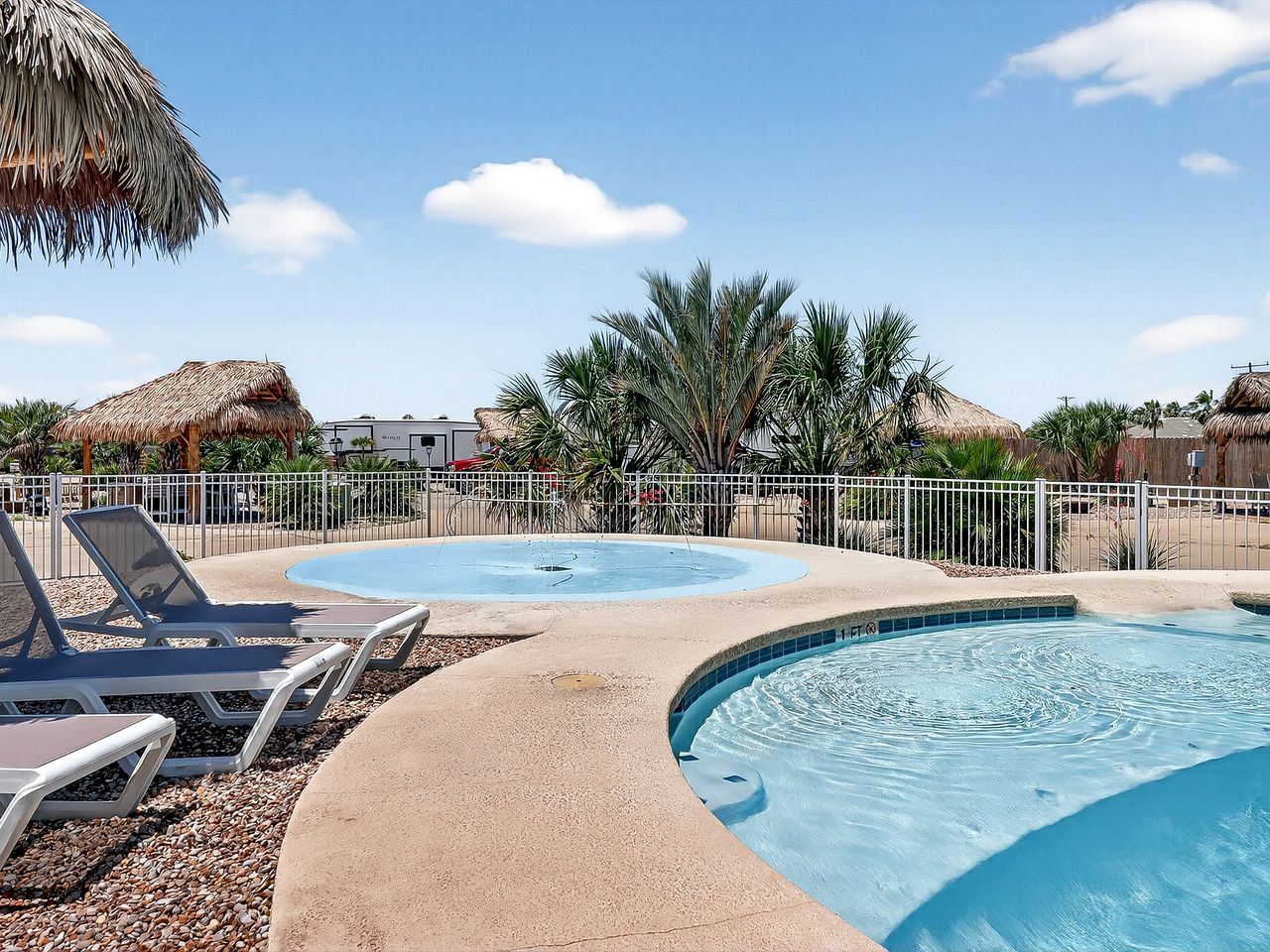 Cozy Tiny Home with Private Palapa Kitchen near Ship Channel in Port Aransas, TX