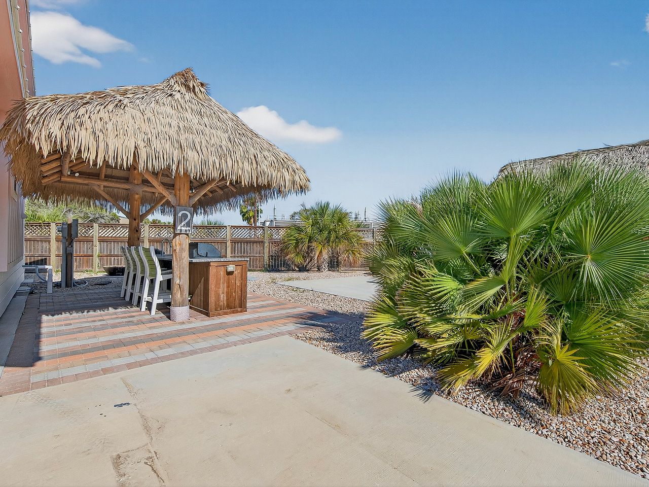 Cozy Tiny Home with Private Palapa Kitchen near Ship Channel in Port Aransas, TX