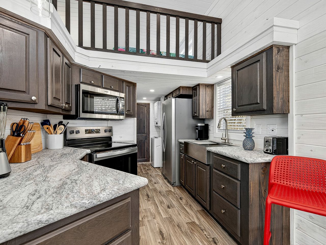 Cozy Tiny Home with Private Palapa Kitchen near Ship Channel in Port Aransas, TX