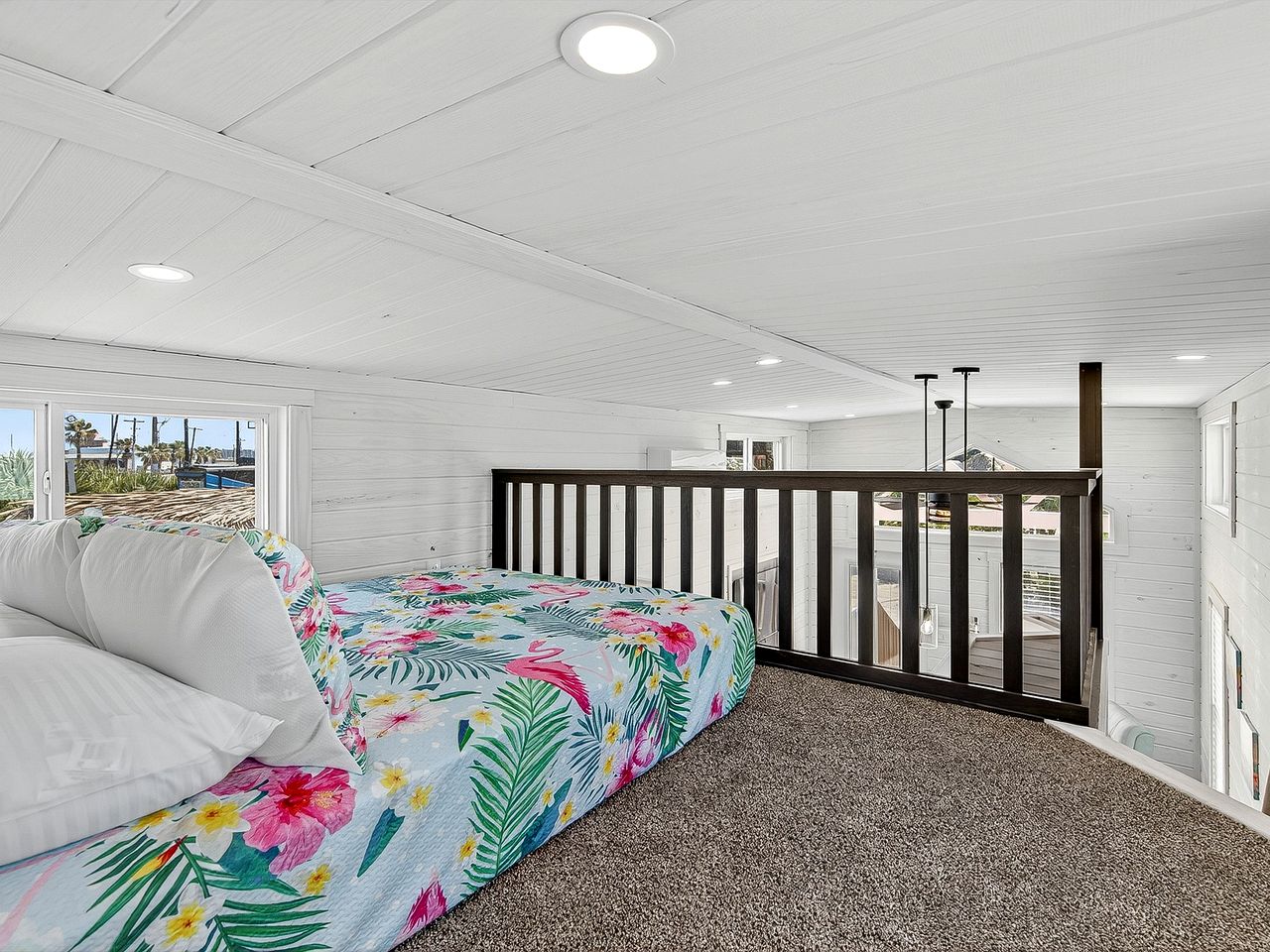 Cozy Tiny Home with Private Palapa Kitchen near Ship Channel in Port Aransas, TX