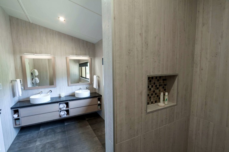 Nature Lodges (Hikuai, North Island, New Zealand)